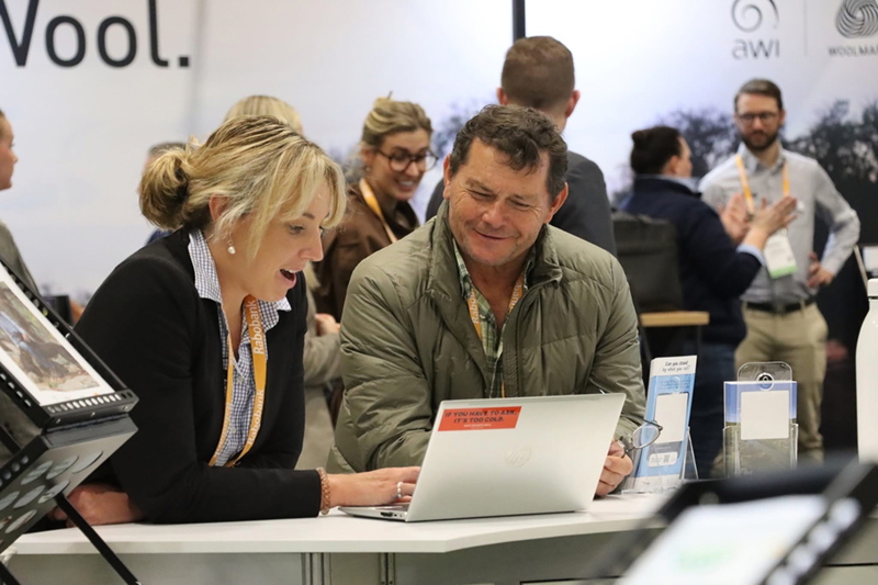MLA’s Genetics Business Development Manager, Peta Bradley, chats on genetics with Hansi Graetz from Pepperwell Merino